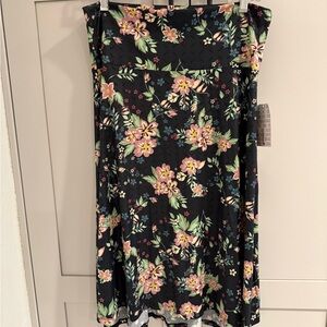 LuLaRoe Azure (Floral Black Skirt)